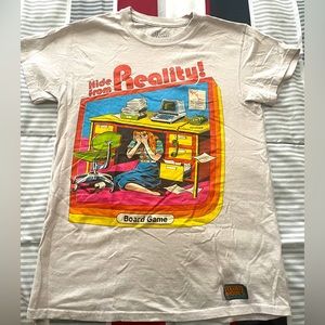 Steven Rhodes graphic tee.
